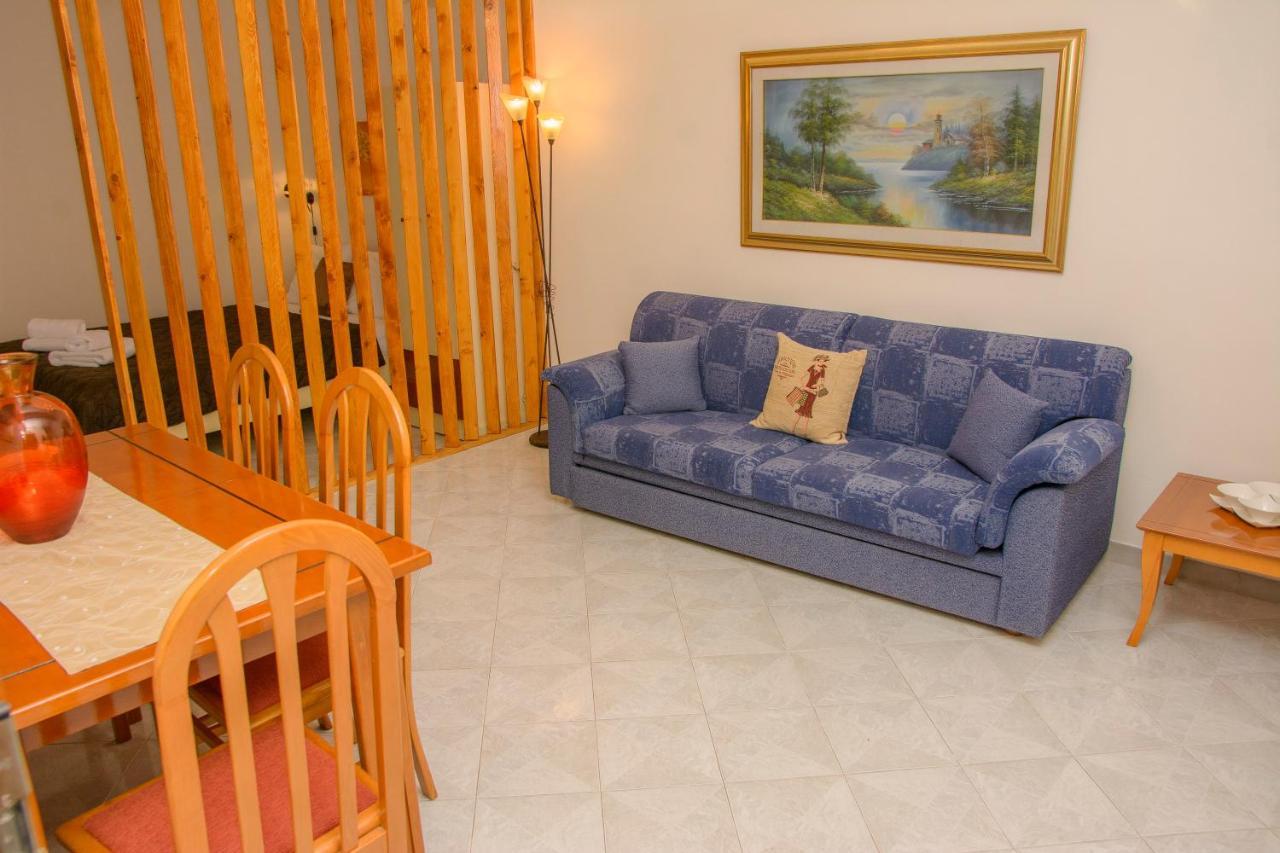 Stefanie'S Rooms Asproválta Ngoại thất bức ảnh