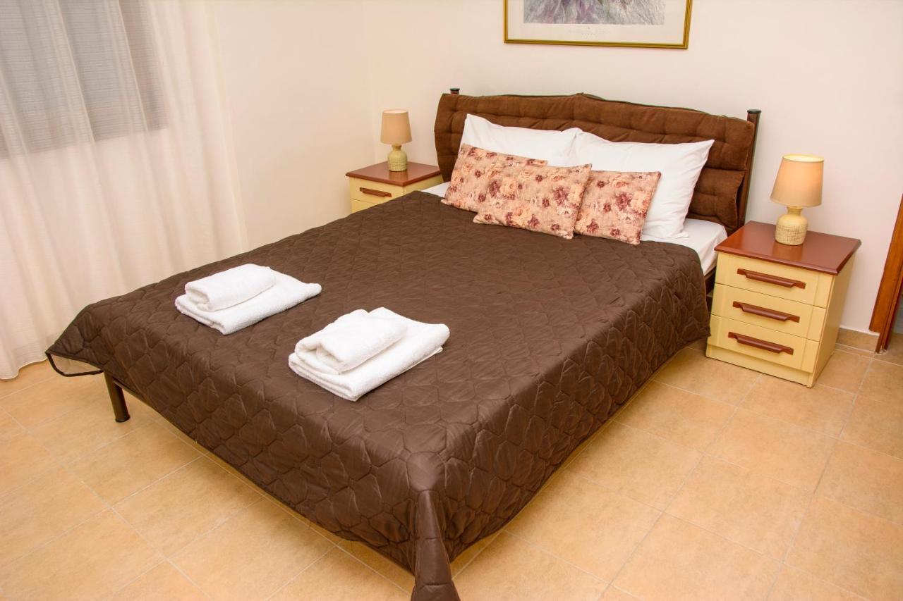 Stefanie'S Rooms Asproválta Ngoại thất bức ảnh
