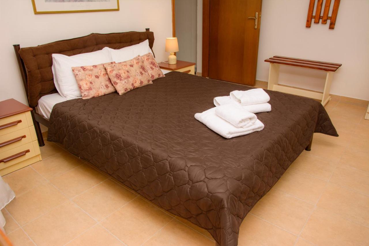 Stefanie'S Rooms Asproválta Ngoại thất bức ảnh