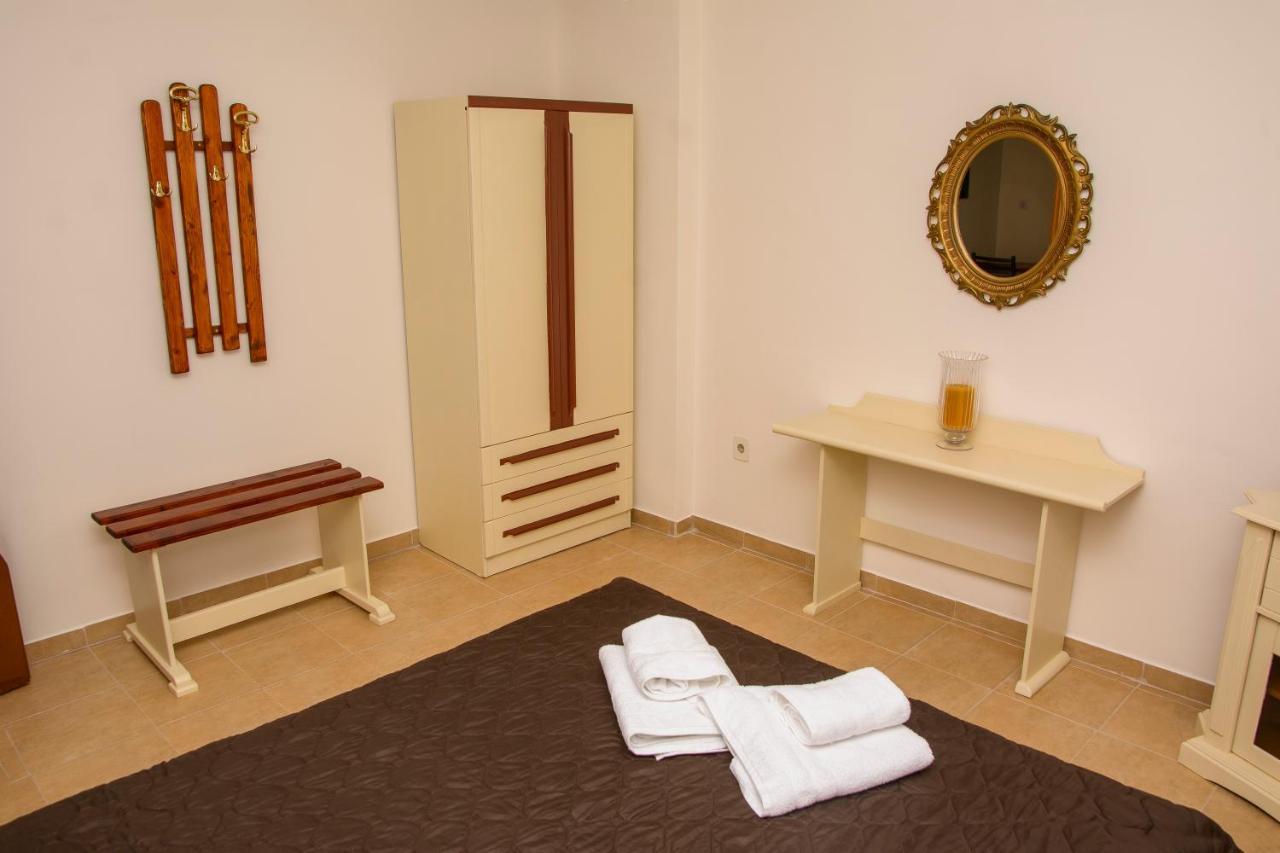 Stefanie'S Rooms Asproválta Ngoại thất bức ảnh